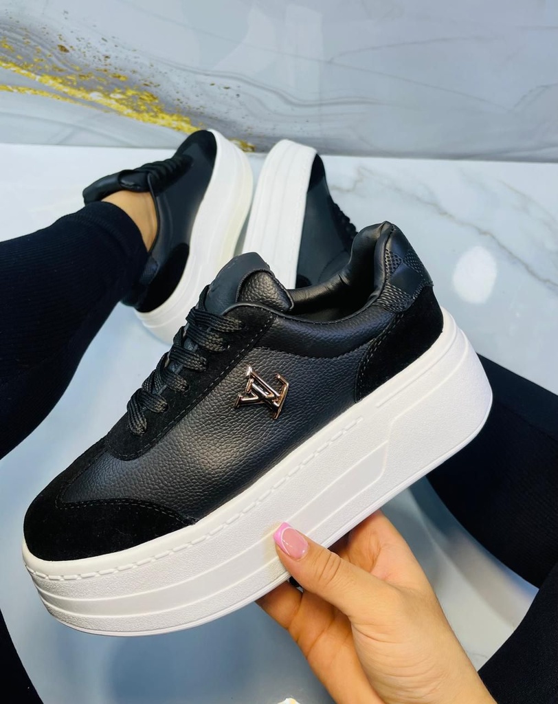 Louis Vuitton Hebilla Dorada