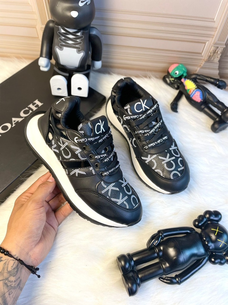 Calvin Klein Letras Cordon