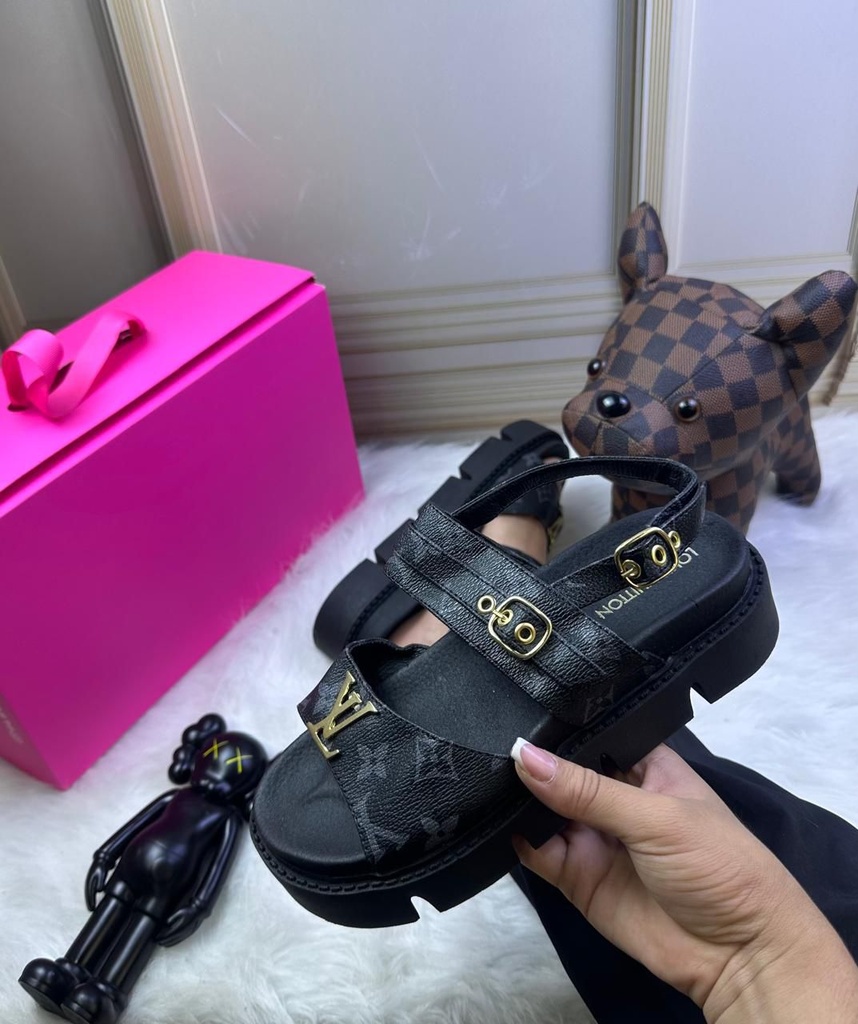 Sandalia Louis Vuitton Hebilla Negro