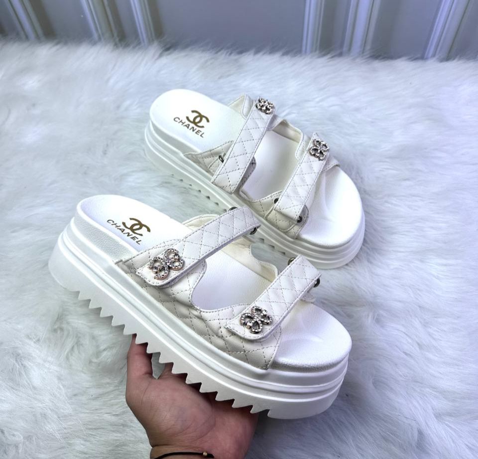 Sandalia Chanel Beige