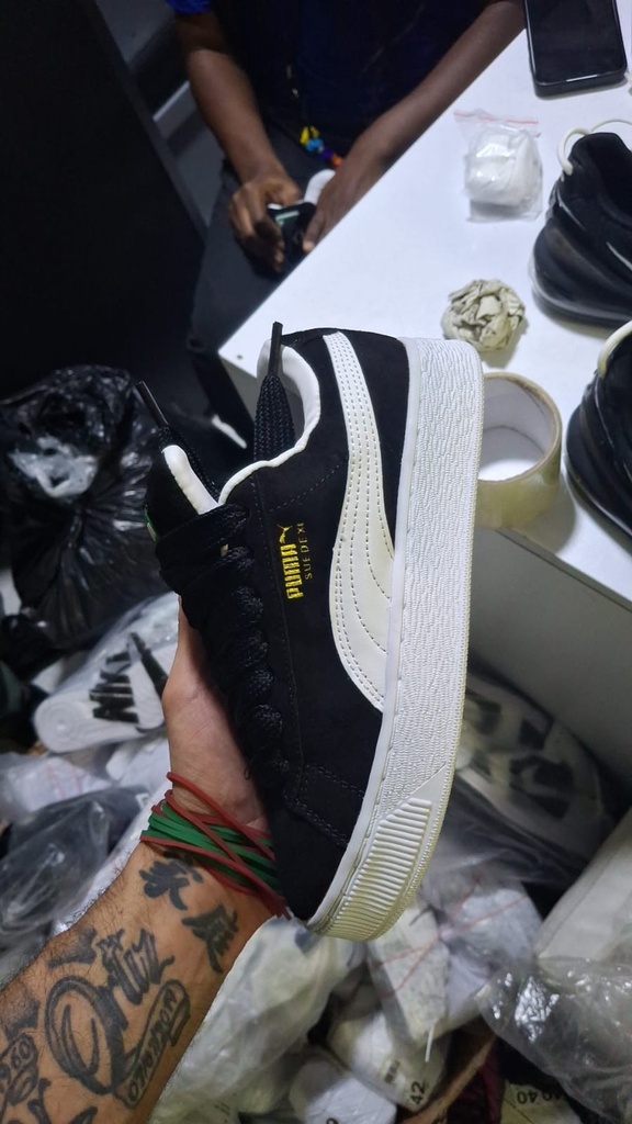 Puma XL Negro Blanco-Cordon Negro