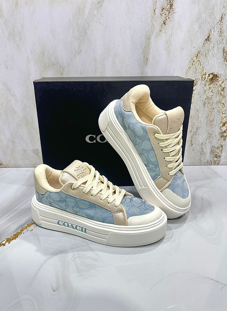 Coach Plataforma Azul Claro