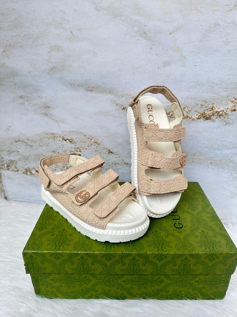 Sandalia Gucci Beige Correa D
