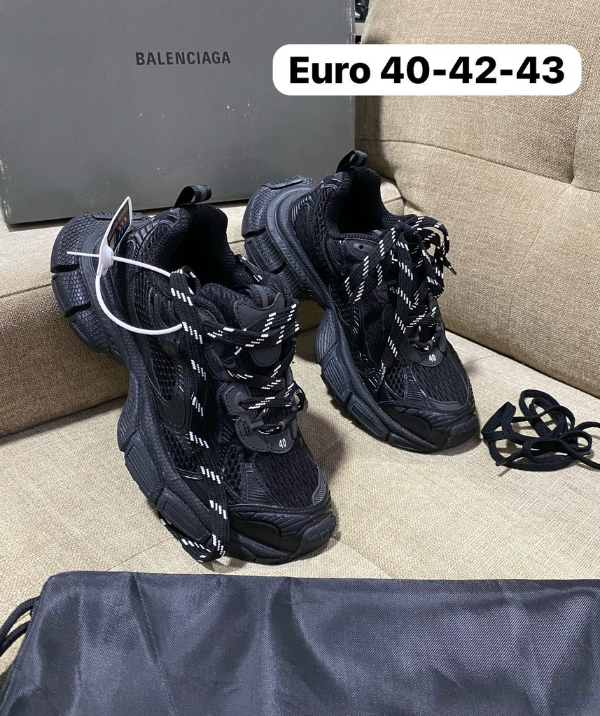 Balenciaga Runner