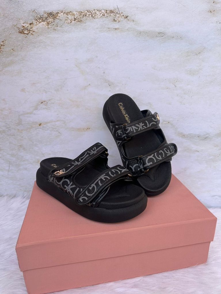 Sandalia Calvin Klein Negro