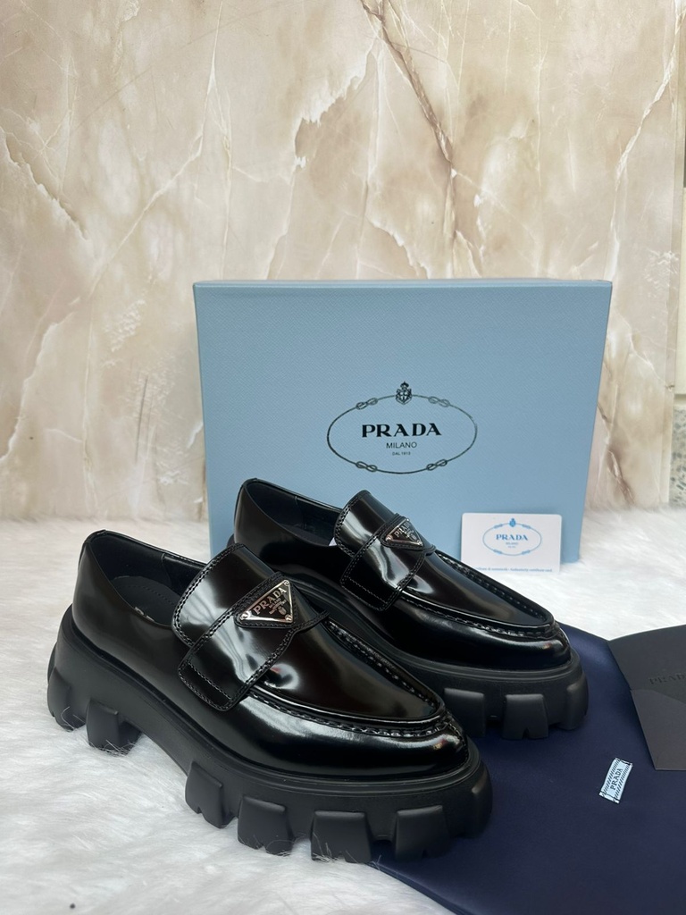 Prada Monolith Negro