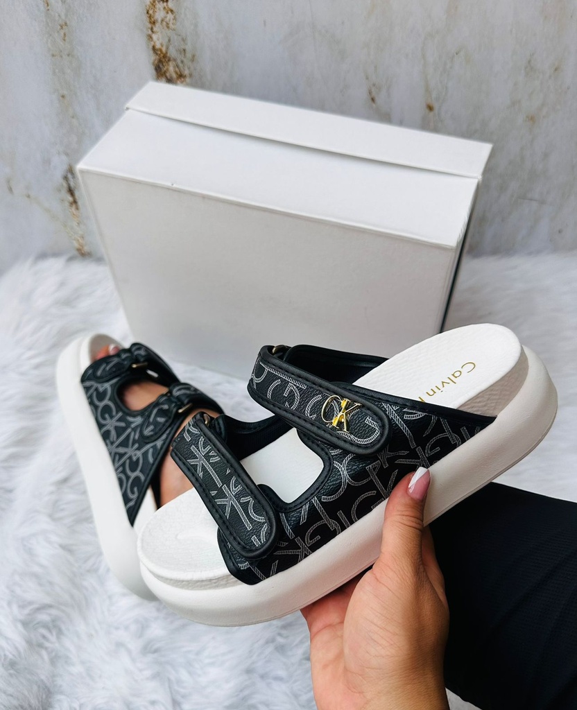Sandalia Calvin Klein Negro Blanco