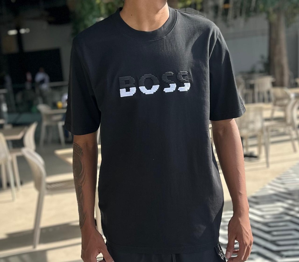 Camiseta Boss Negro Logo