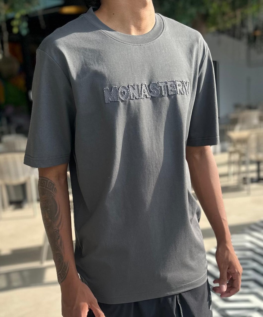 Camiseta Monastery Gris Logo