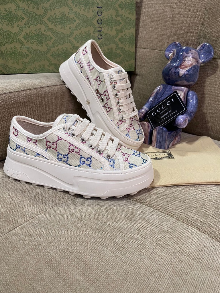 Gucci GG