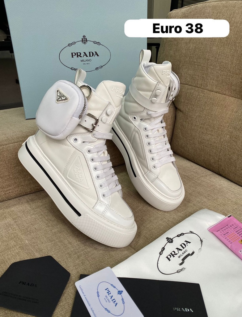 Prada Bolsillo