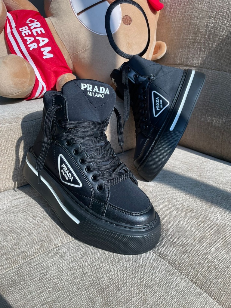 Prada Bota