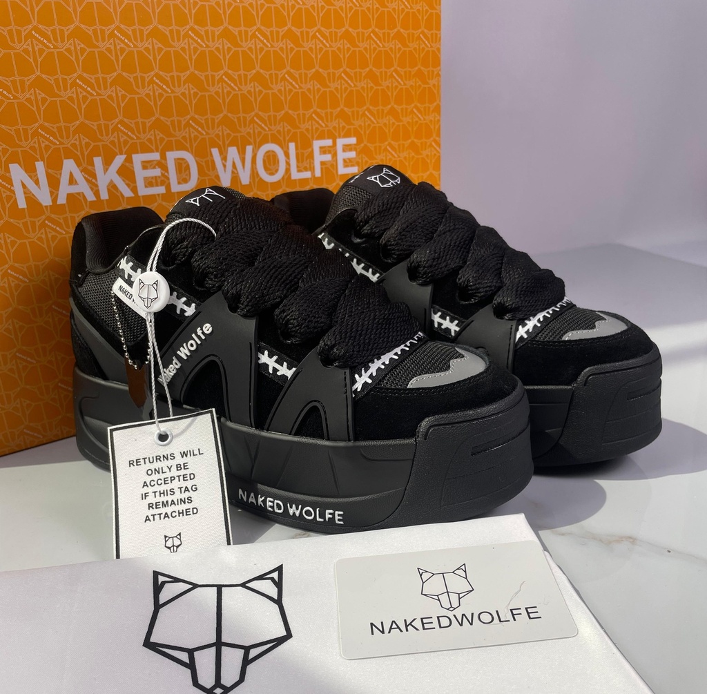 Naked Wolfe Plataforma Negro