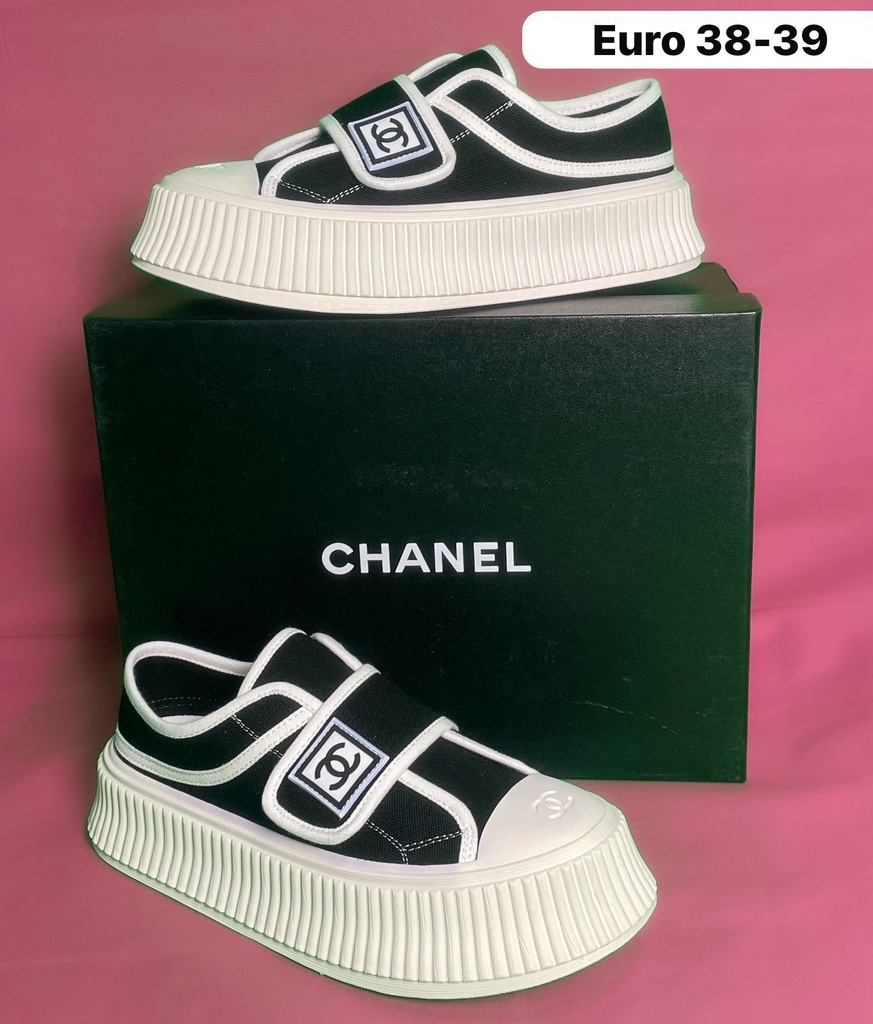 Chanel Adhesivo Negro Blanco
