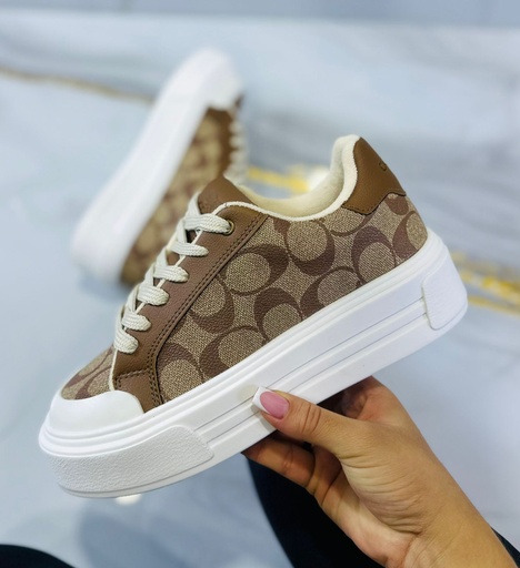 Coach Plataforma Cafe CH64