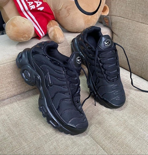 Nike Tn Toda Negra NK233