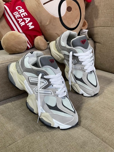 New Balance 9060 Gris Blanco NB98