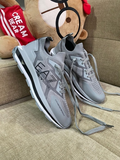 Armani X8 Gris AR16