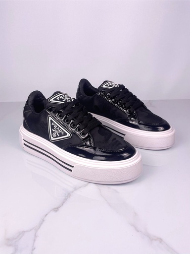 Prada Camuflado Negro