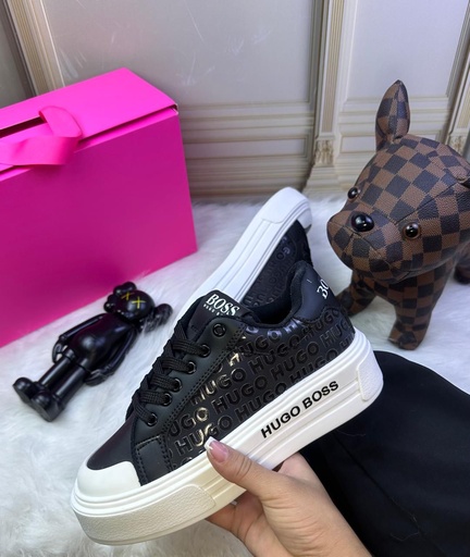 Hugo Boss Plataforma Negro Letra P-D