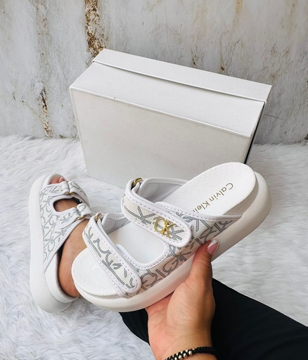 Sandalia Calvin Klein Beige Azul