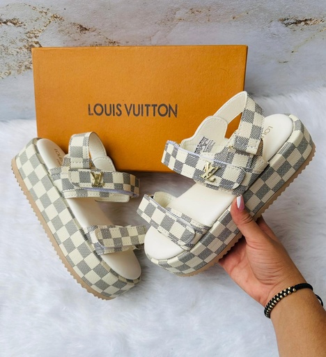 Sandalia Louis Vuitton Beige Plataforma Forrada  