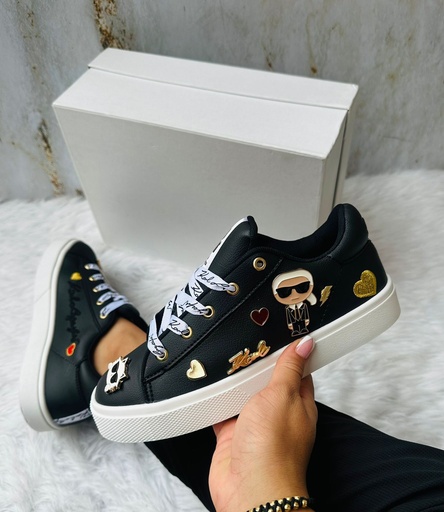 Karl Lagerfeld Negro Figuras 2