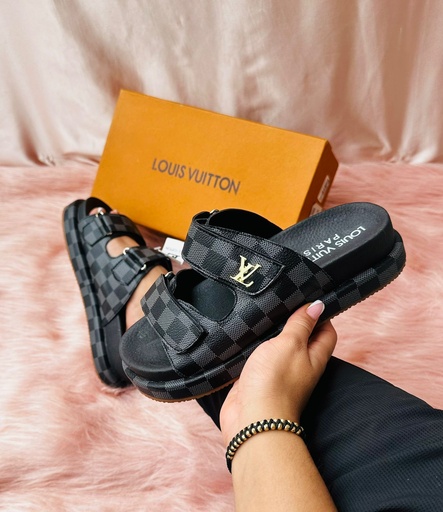 Sandalia Louis Vuitton Suela Cuadros Gris 1