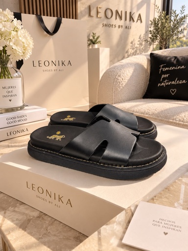Sandalia Leonika negra 2
